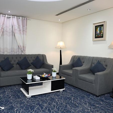 Merfal Royal New Riyadh Exteriör bild